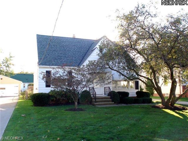 655 E 240 St, Euclid, OH 44123 photo 1
