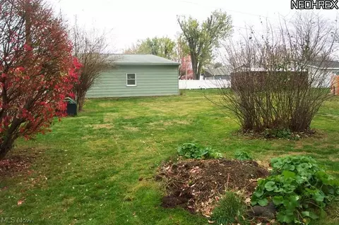 112 W 20th St, Dover, OH 44622 photo 7