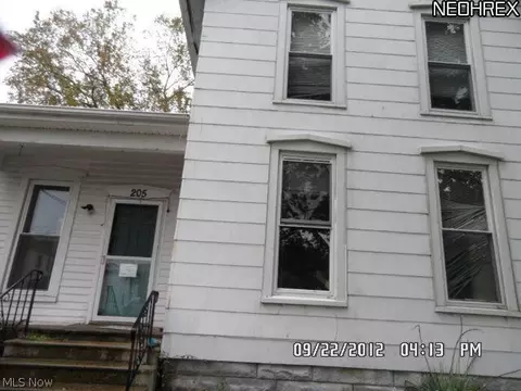 205 High St, Elyria, OH 44035 photo 1