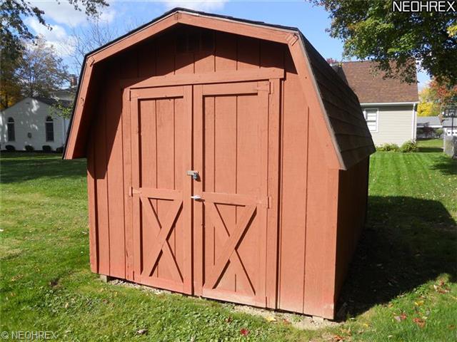 916 Edenridge Dr, Youngstown, OH 44512 photo 7
