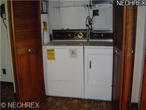 149 Warren Ave, Elyria, OH 44035 photo 1