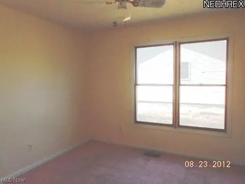 1535 E 31st St, Lorain, OH 44055 photo 4