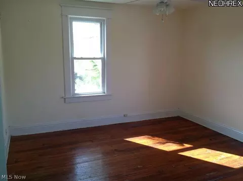 310 Hamilton Ave, Coshocton, OH 43812 photo 7