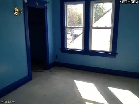 310 Hamilton Ave, Coshocton, OH 43812 photo 9