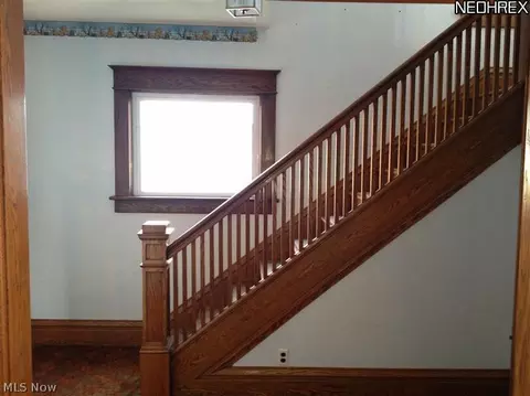 310 Hamilton Ave, Coshocton, OH 43812 photo 3