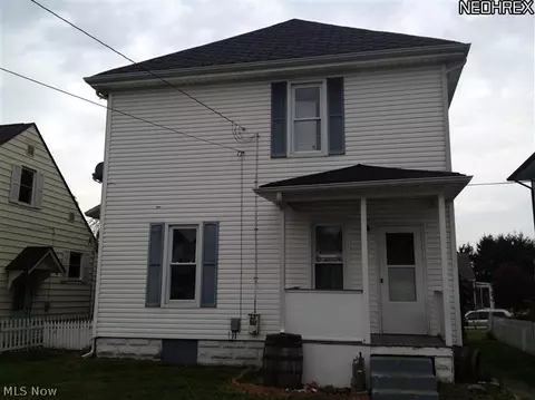 310 Hamilton Ave, Coshocton, OH 43812 photo 13