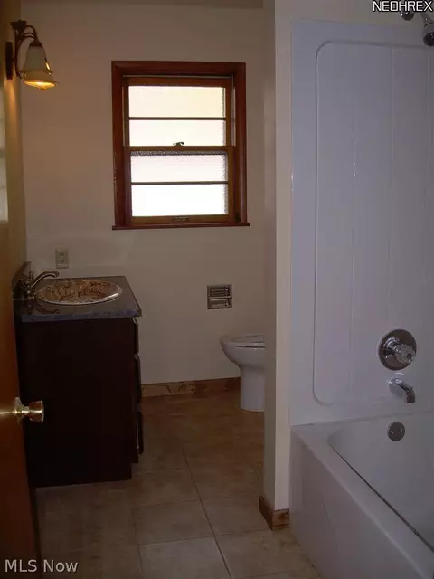 1854 Eldridge Ave, Akron, OH 44301 photo 11