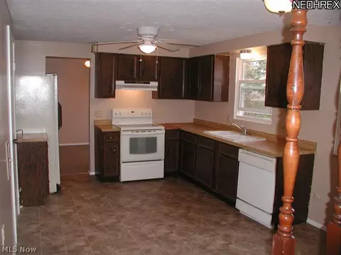 1373 Apache Trl, Stow, OH 44224 photo 7