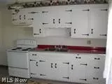 540 Bunker Hill Rd, Ashtabula, OH 44004 photo 2
