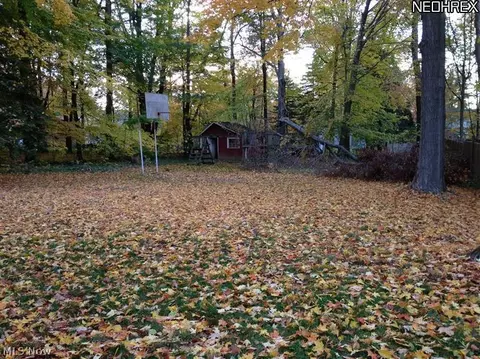 400 Strader Rd, Akron, OH 44305 photo 9