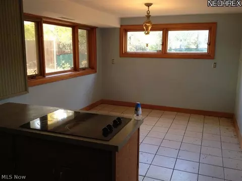400 Strader Rd, Akron, OH 44305 photo 5