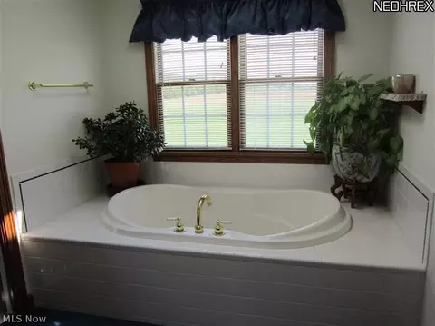 12373 Eby Rd, Creston, OH 44217 photo 10