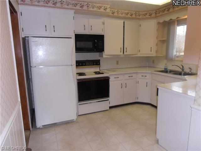 5560 West Blvd, Youngstown, OH 44512 photo 7