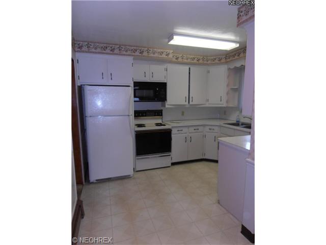 5560 West Blvd, Youngstown, OH 44512 photo 9