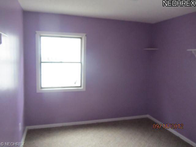521 Eastern Heights Blvd, Elyria, OH 44035 photo 5