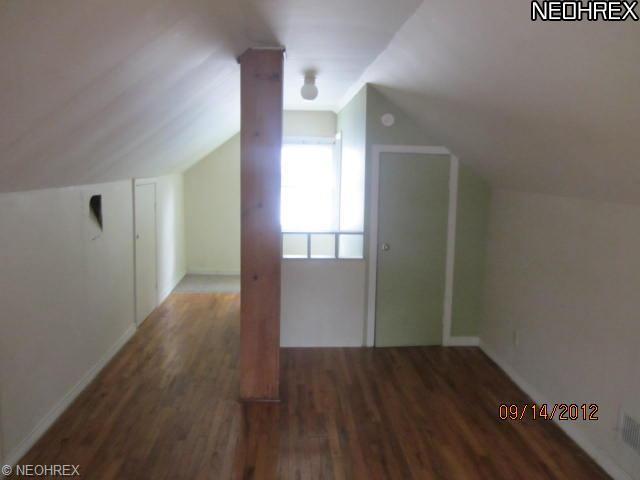 521 Eastern Heights Blvd, Elyria, OH 44035 photo 7