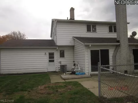 5565 Reef Rd, Mentor On The Lake, OH 44060 photo 2