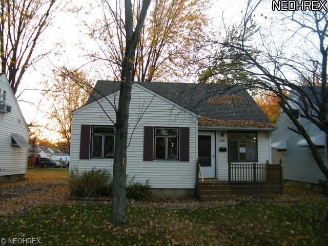 405 Henry St, Elyria, OH 44035 photo 1