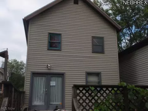 28 Moore St, Struthers, OH 44471 photo 5