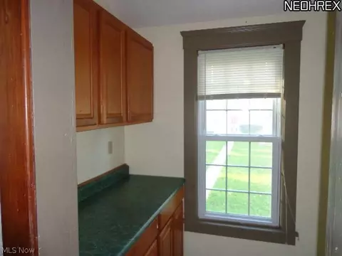 246 8th St, Elyria, OH 44035 photo 7