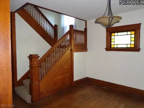 246 8th St, Elyria, OH 44035 photo 9