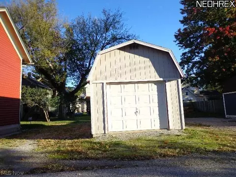 246 8th St, Elyria, OH 44035 photo 23