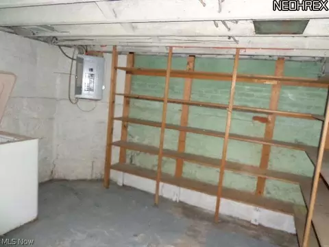 246 8th St, Elyria, OH 44035 photo 17