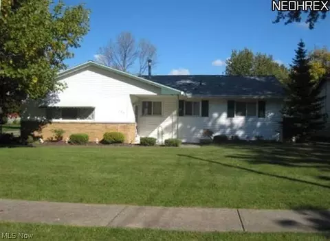 202 Windsor Dr, Elyria, OH 44035 photo 1