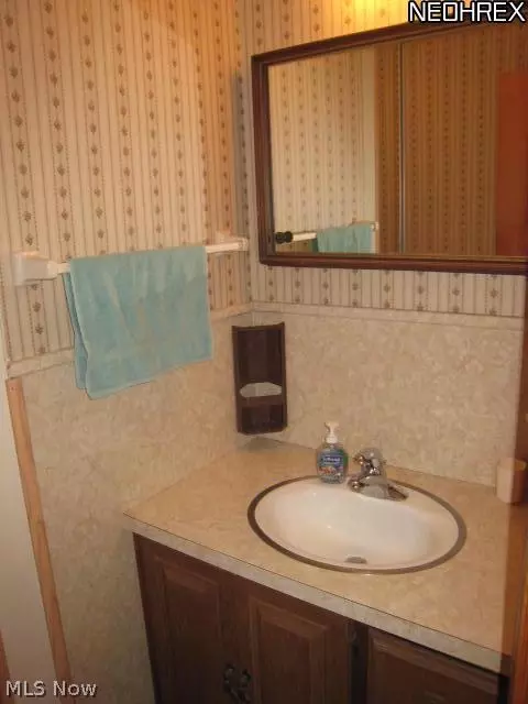 202 Windsor Dr, Elyria, OH 44035 photo 19