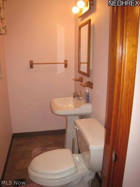 202 Windsor Dr, Elyria, OH 44035 photo 22