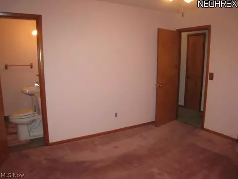 202 Windsor Dr, Elyria, OH 44035 photo 21