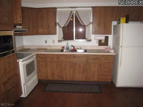 202 Windsor Dr, Elyria, OH 44035 photo 11