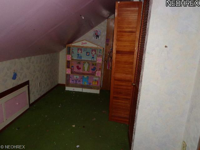 215 15th St, Elyria, OH 44035 photo 3