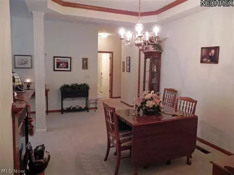 133 Gleneagle Dr, Elyria, OH 44035 photo 4