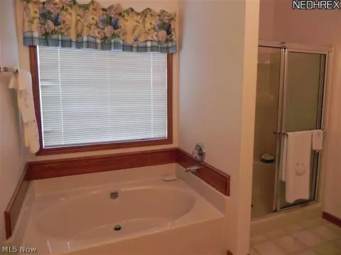 133 Gleneagle Dr, Elyria, OH 44035 photo 11