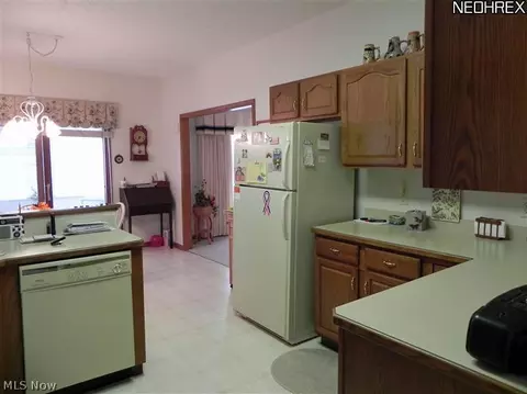 133 Gleneagle Dr, Elyria, OH 44035 photo 6