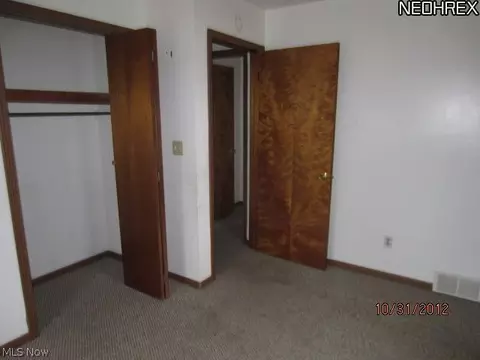 601 Griffith Rd, Akron, OH 44312 photo 5