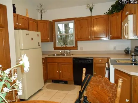 346 Poland Ave, Struthers, OH 44471 photo 7