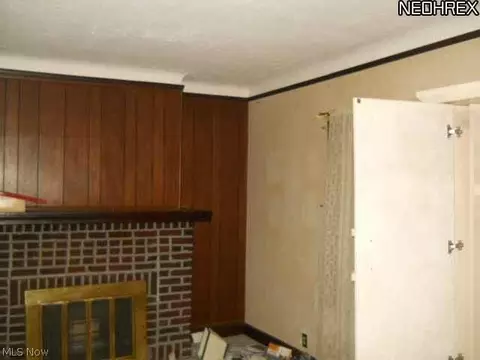 352 E 323rd St, Willowick, OH 44095 photo 5
