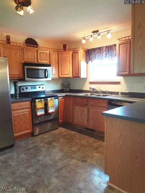 3338 Industry Rd, Rootstown, OH 44272 photo 4
