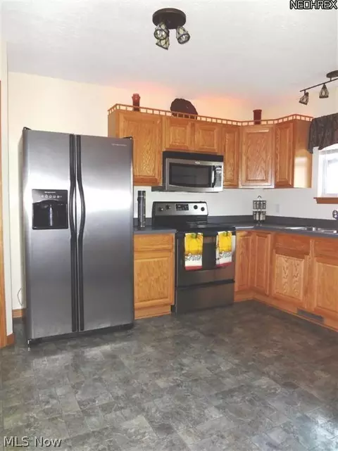 3338 Industry Rd, Rootstown, OH 44272 photo 3