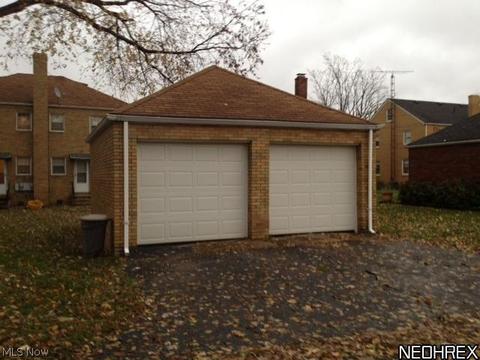 513 Raff Rd NW, Canton, OH 44708 photo 2