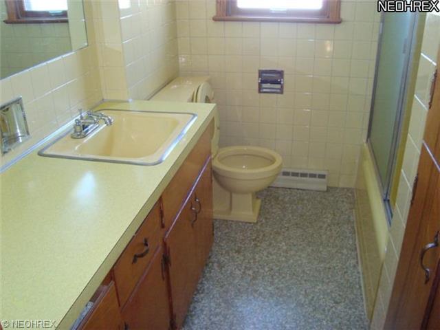 369 Stephens Rd, Akron, OH 44312 photo 4