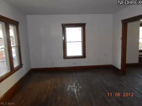213 Wolf Ct, Elyria, OH 44035 photo 2
