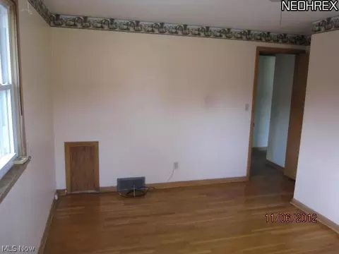527 Randall Rd, Elyria, OH 44035 photo 5