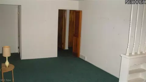 30900 Crescent Dr, Willowick, OH 44095 photo 8