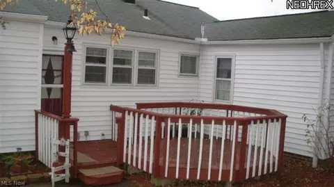30900 Crescent Dr, Willowick, OH 44095 photo 19