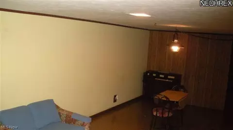 30900 Crescent Dr, Willowick, OH 44095 photo 16