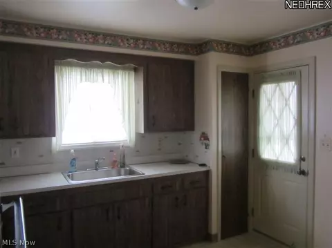308 E 312th St, Willowick, OH 44095 photo 5
