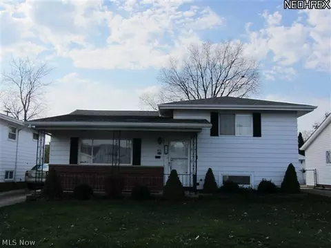 308 E 312th St, Willowick, OH 44095 photo 1